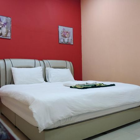 Oyo89691米凯拉公主酒店 斯里伊斯兰德 外观 照片